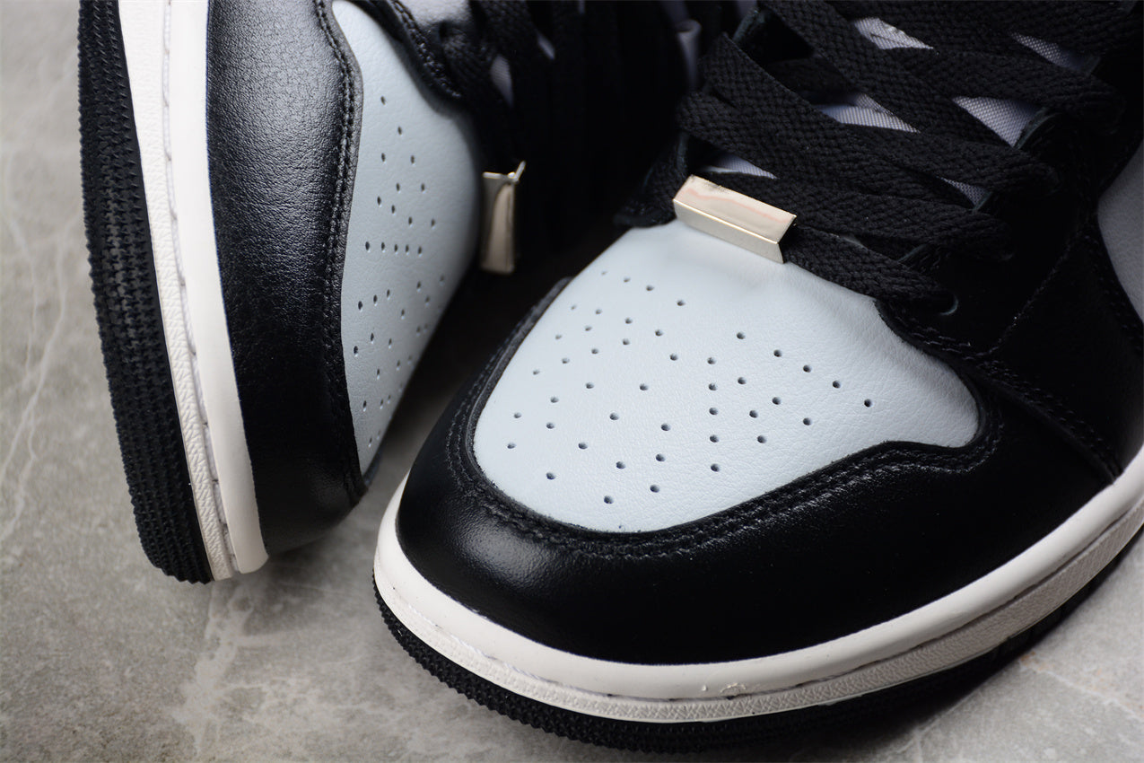 Air Jordan 1 Mid SE "Black Chrome"
