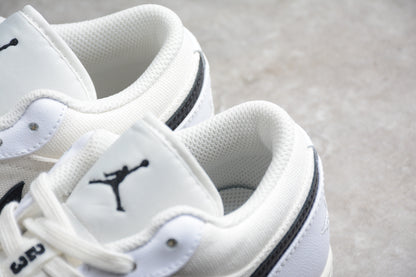 Air Jordan 1 Low Astrograbber Sneakers