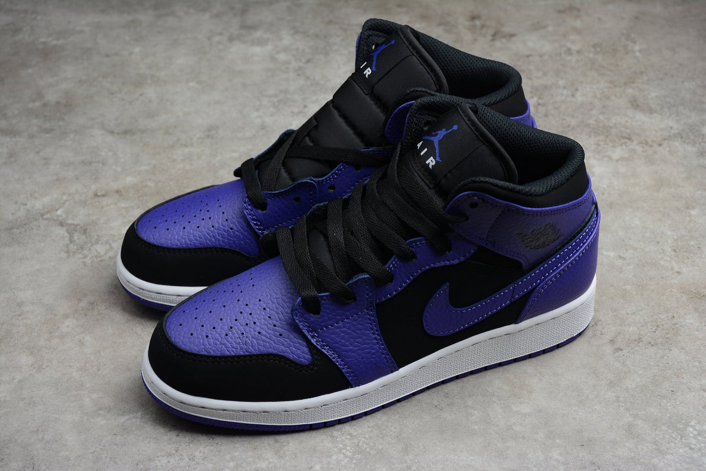 Air Jordan 1 Mid "Dark Concord"
