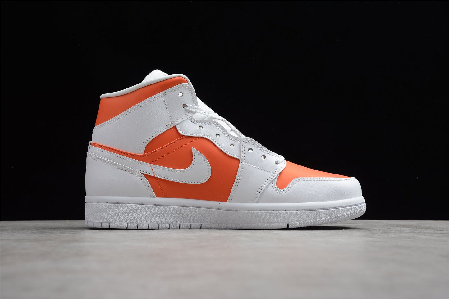 Air Jordan 1 Mid SE “Bright Citrus”