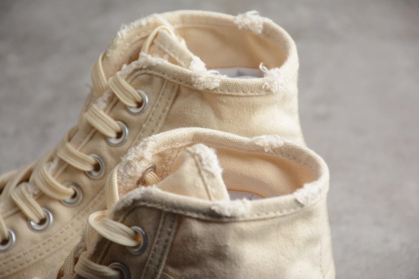 Balenciaga Paris Distressed High Canvas Cream Sneakers