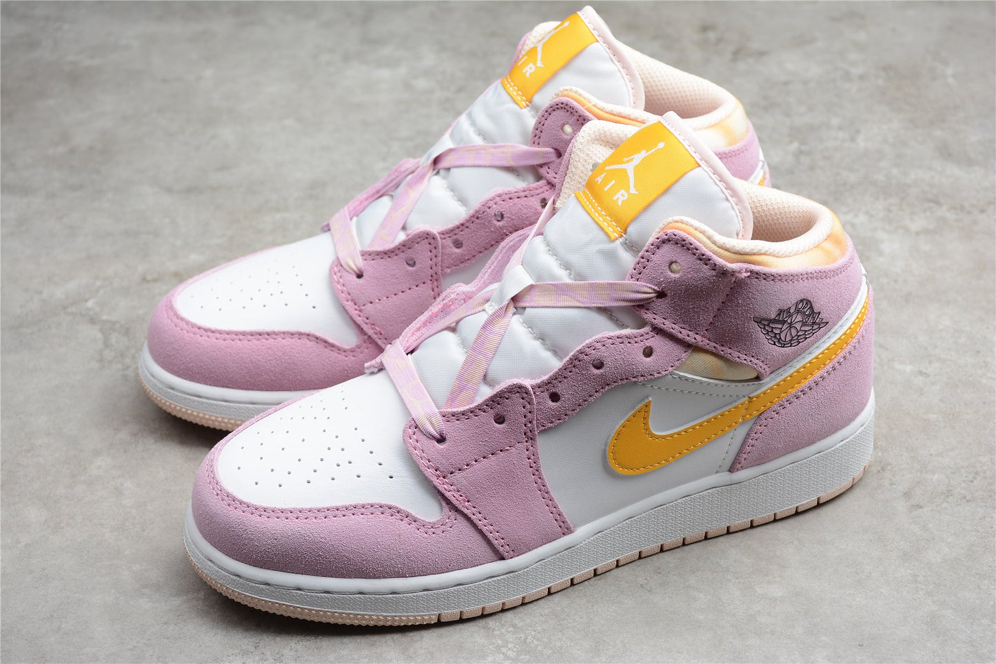 Air Jordan 1 Mid SE GS 'Arctic Pink'