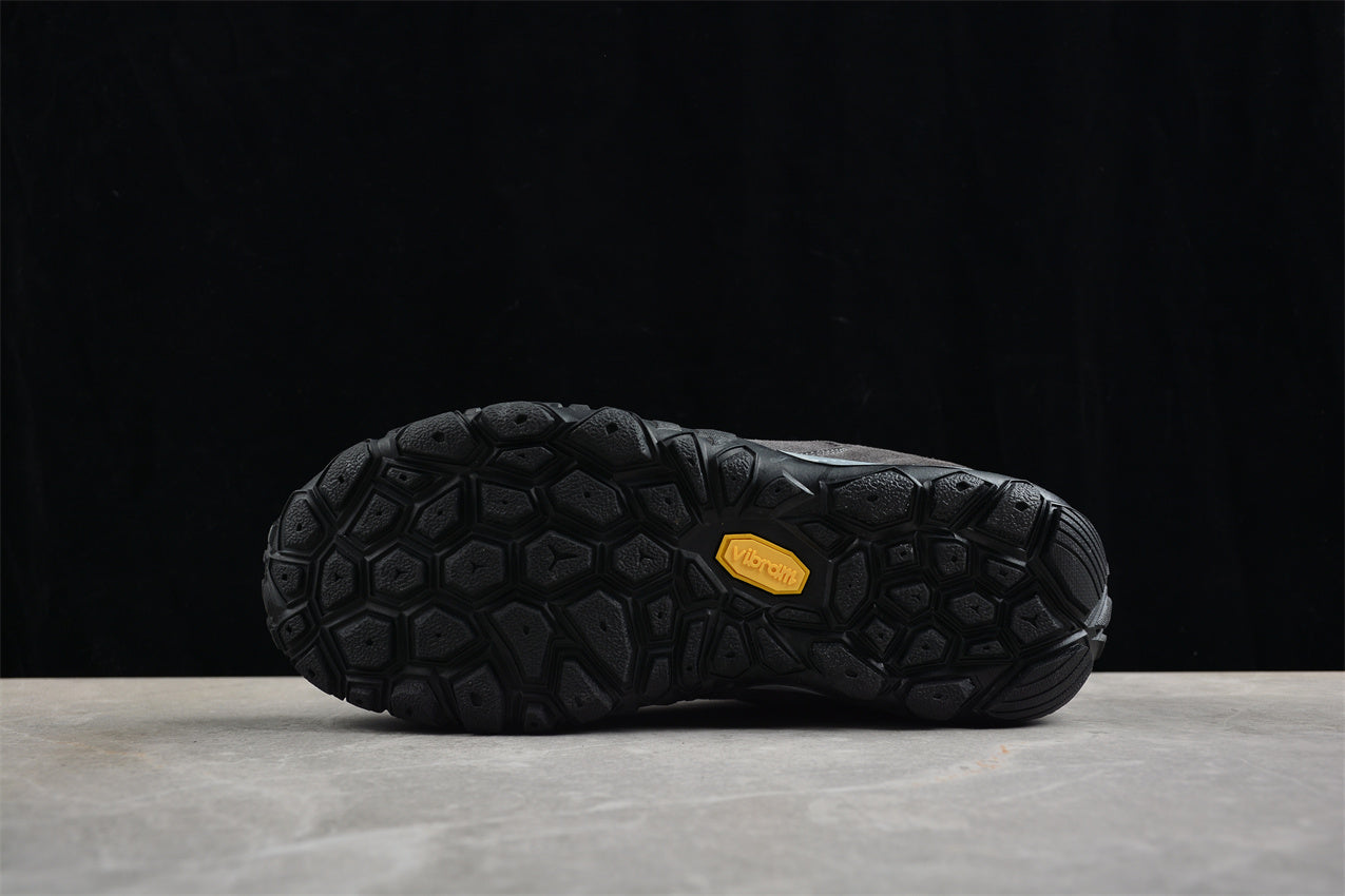 The North Face Cedar Mesa Low – Grey
