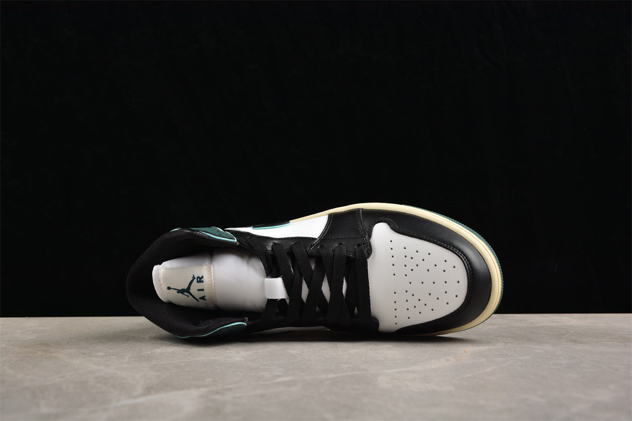 Air Jordan 1 Mid "Oxidized Green"