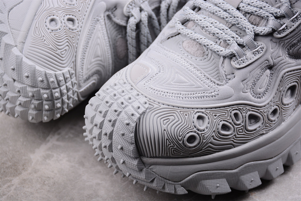 Moncler Genius Trailgrip Grain Salehe Bembury "Grey"