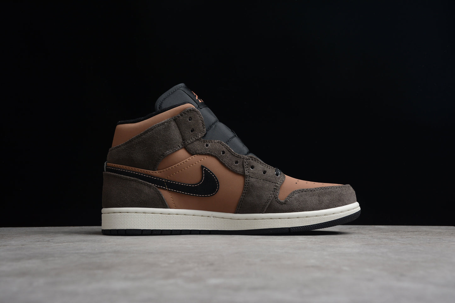 Nike Air Jordan 1 Mid SE "Dark Chocolate Mocha"