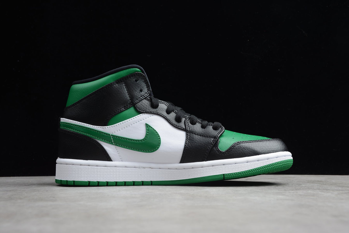 NIKE AIR JORDAN 1 MID "PINE GREEN"