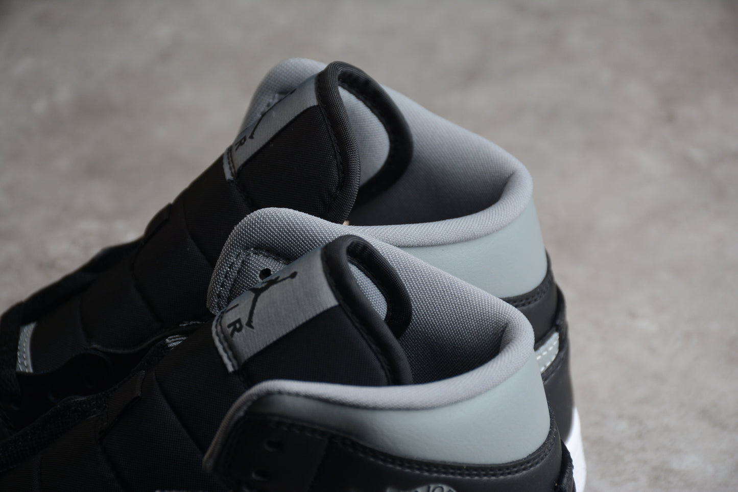 Nike Air Jordan 1 Mid Black/Particle Grey/White