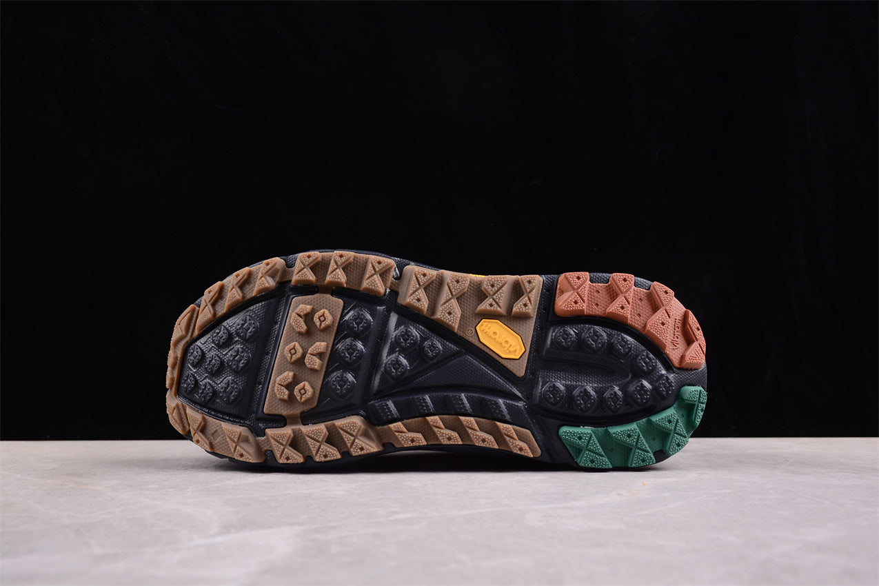 Hoka One One Tor Ultra Low Bodega