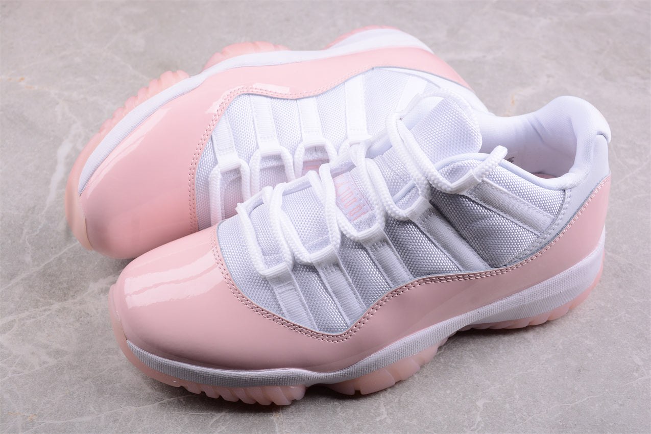 Air Jordan 11 Low "Pure Violet"