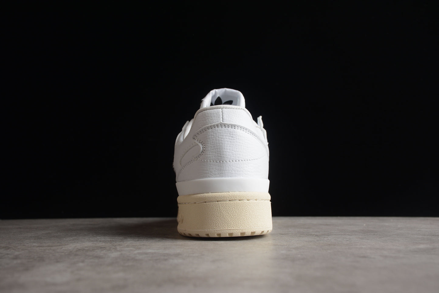 adidas Forum 84 Low ADV "No Stripes White"
