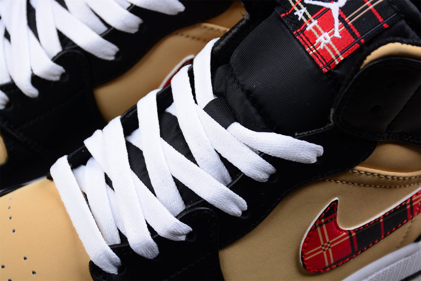 Air Jordan 1 Mid SE "Tartan Swoosh"