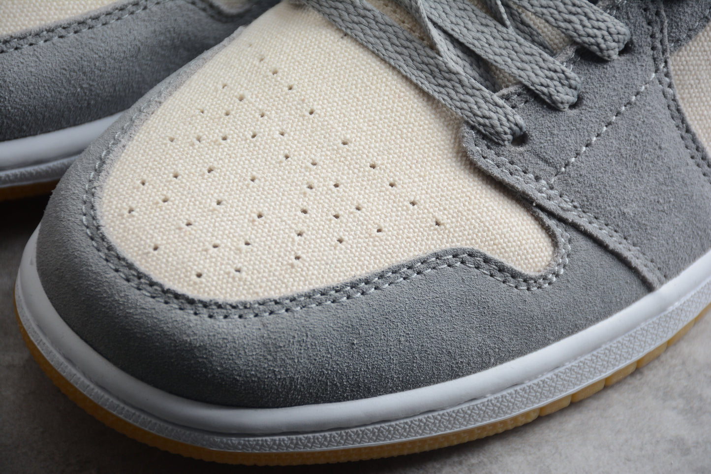 Nike Air Jordan 1 Mid SE ‘Coconut Milk’ Particle Grey