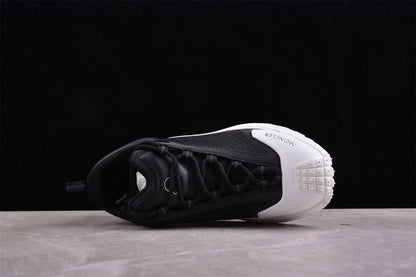 Moncler Trailgrip Lite Low Black White Sneakers