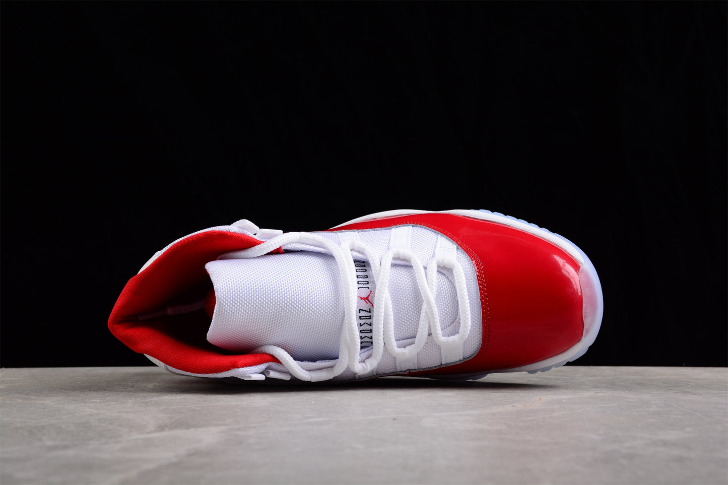 Air Jordan 11 "Cherry"