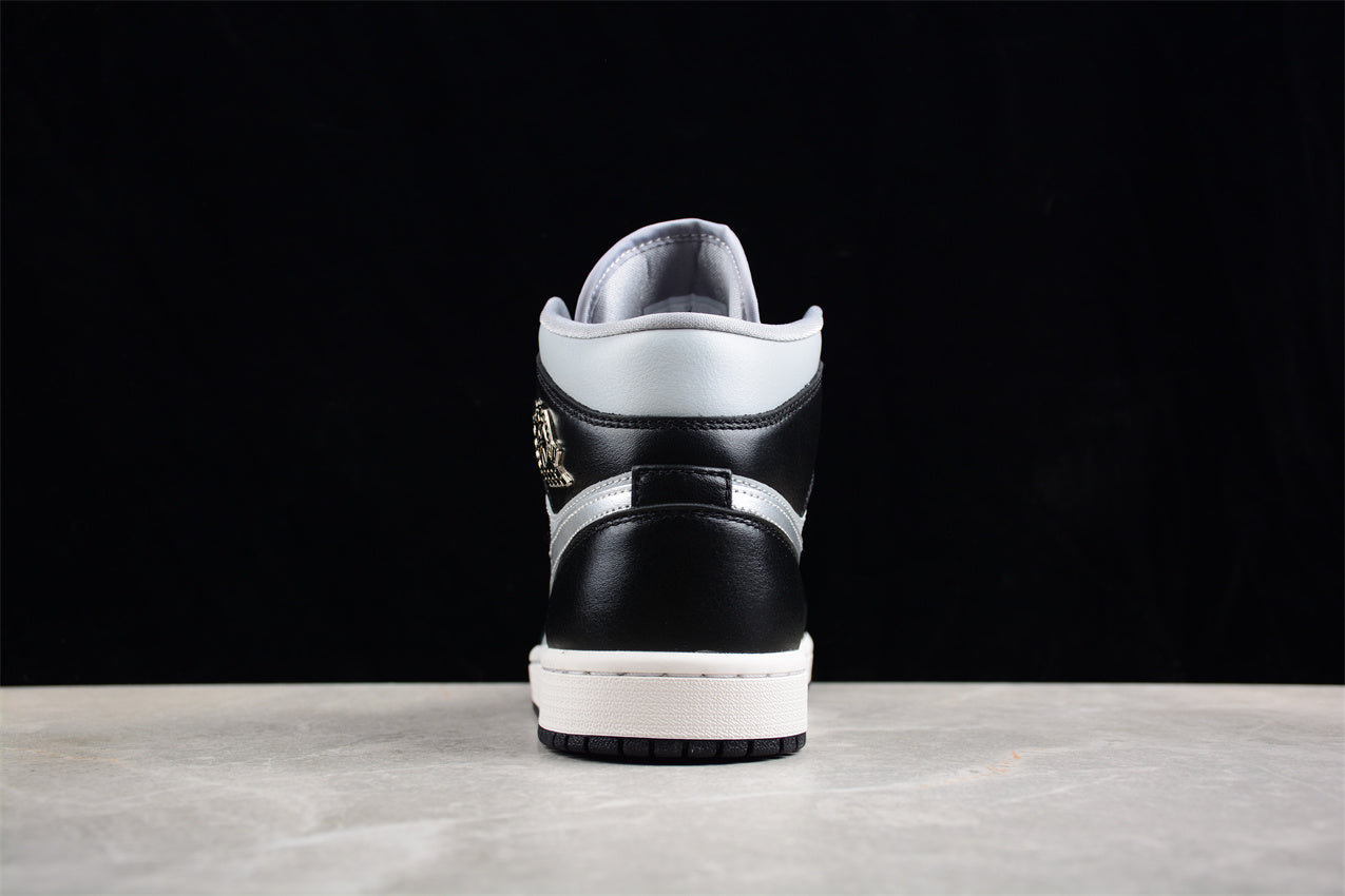 Air Jordan 1 Mid SE "Black Chrome"