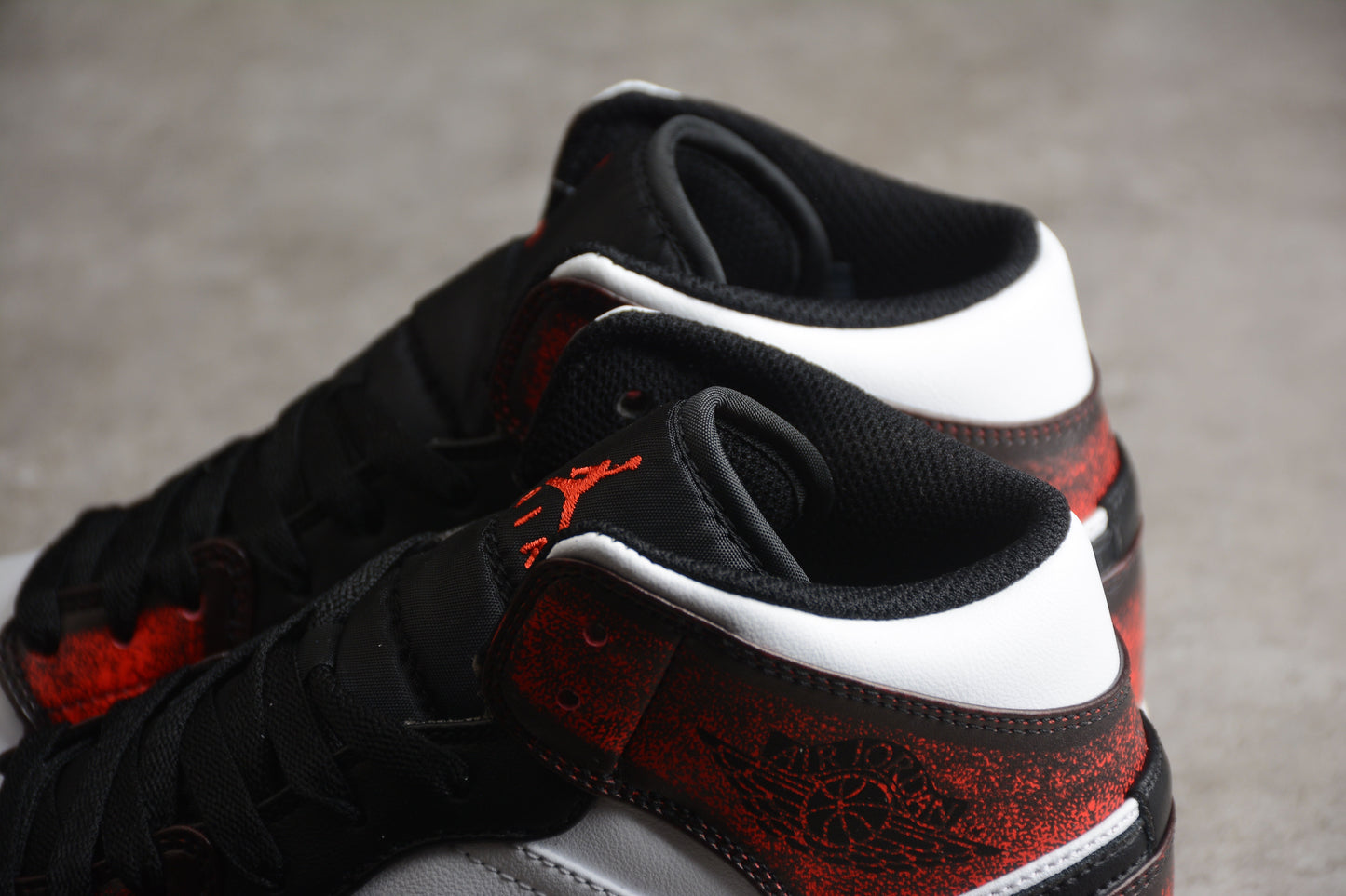 Jordan 1 Mid Wear-Away Chicago
