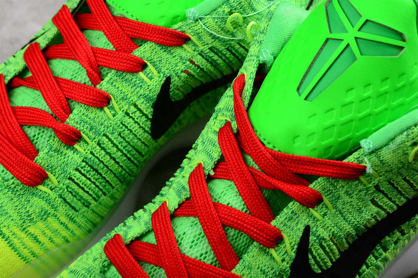 Nike Kobe 10 Elite 'Grinch' ID