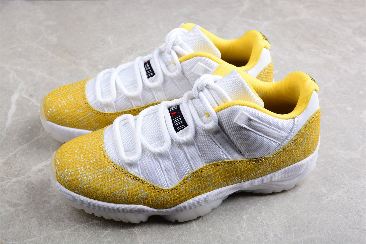 Air Jordan AJ11 Low SE "Yellow Snakeskin"