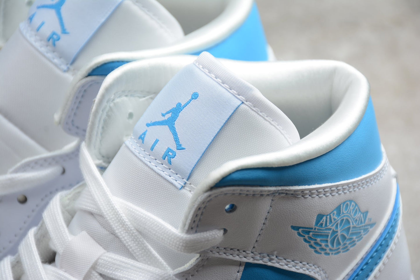 Nike Air Jordan 1 Mid "UNC White Dark Powder Blue"