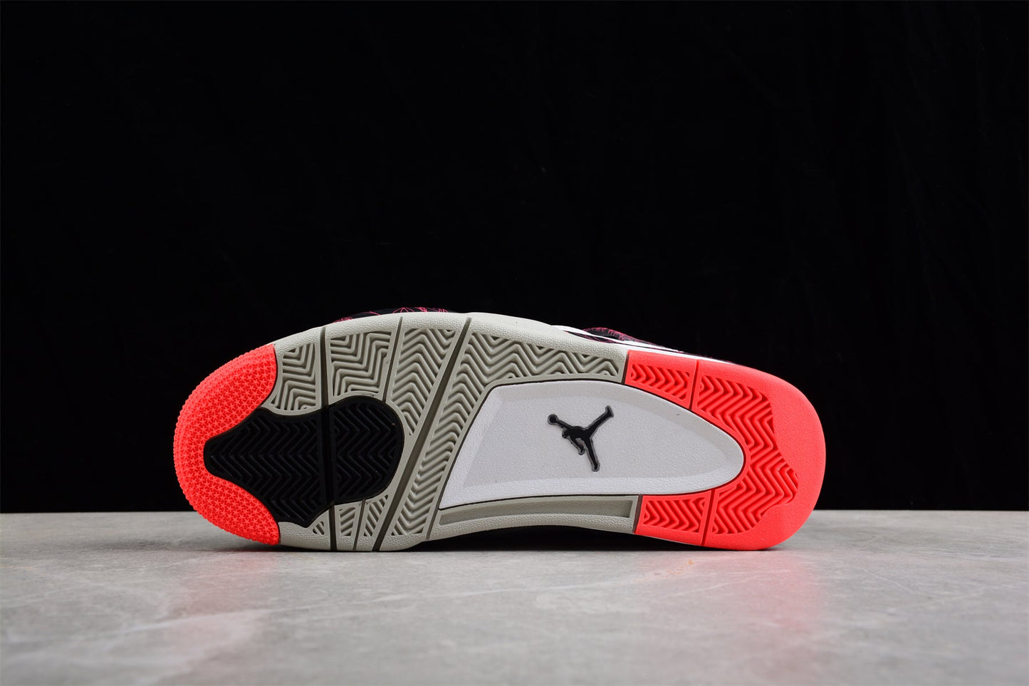 Air Jordan 4 “Hot Lava” (Flight Nostalgia)