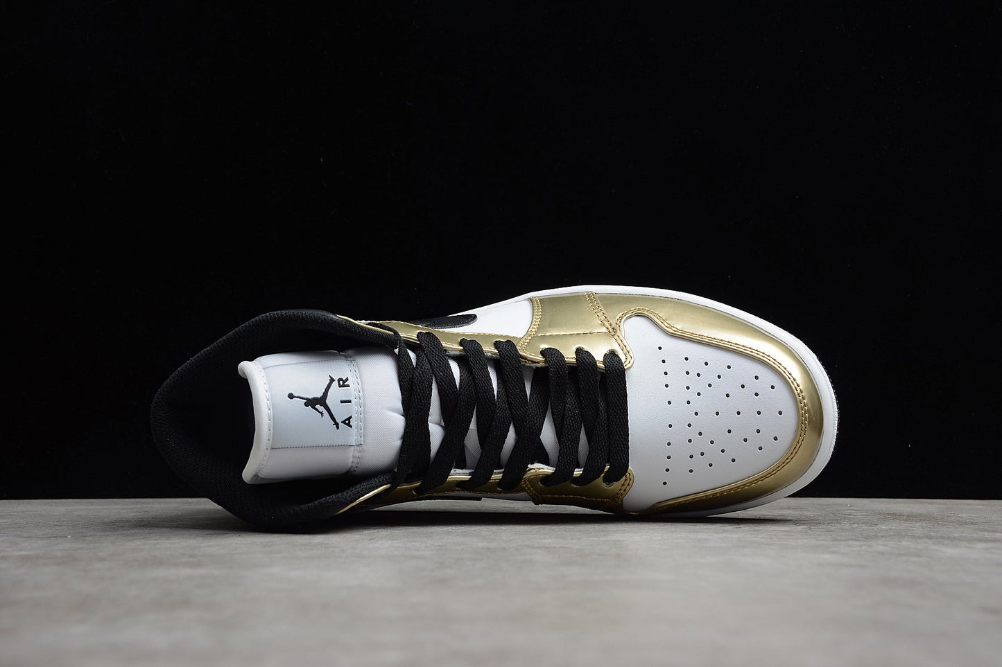 Air Jordan 1 Mid SE "Metallic Gold"