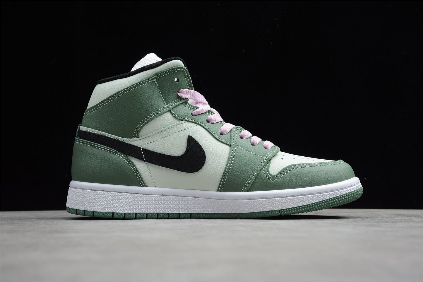 Air Jordan 1 Mid SE "Dutch Green"