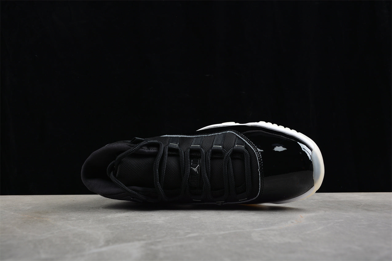 Air Jordan 11“25th Anniversary”