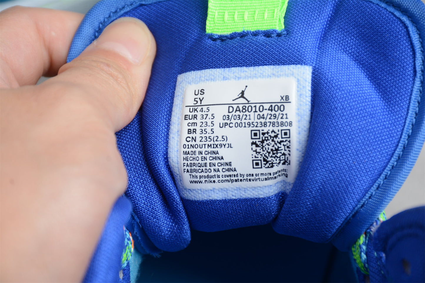 Air Jordan 1 Mid SE GS 'Sprite Blue'