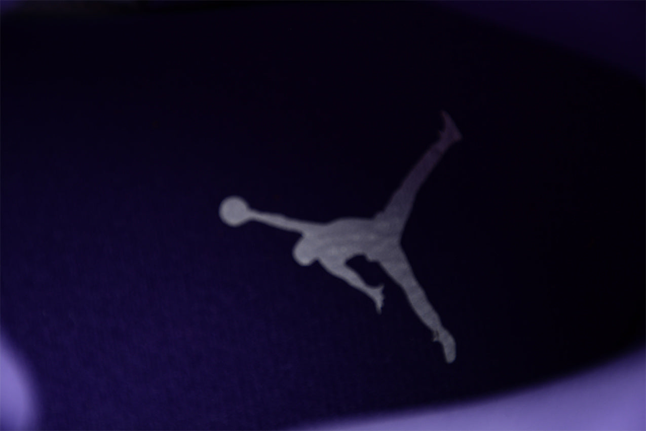 Air Jordan 12 Retro “White Violet”