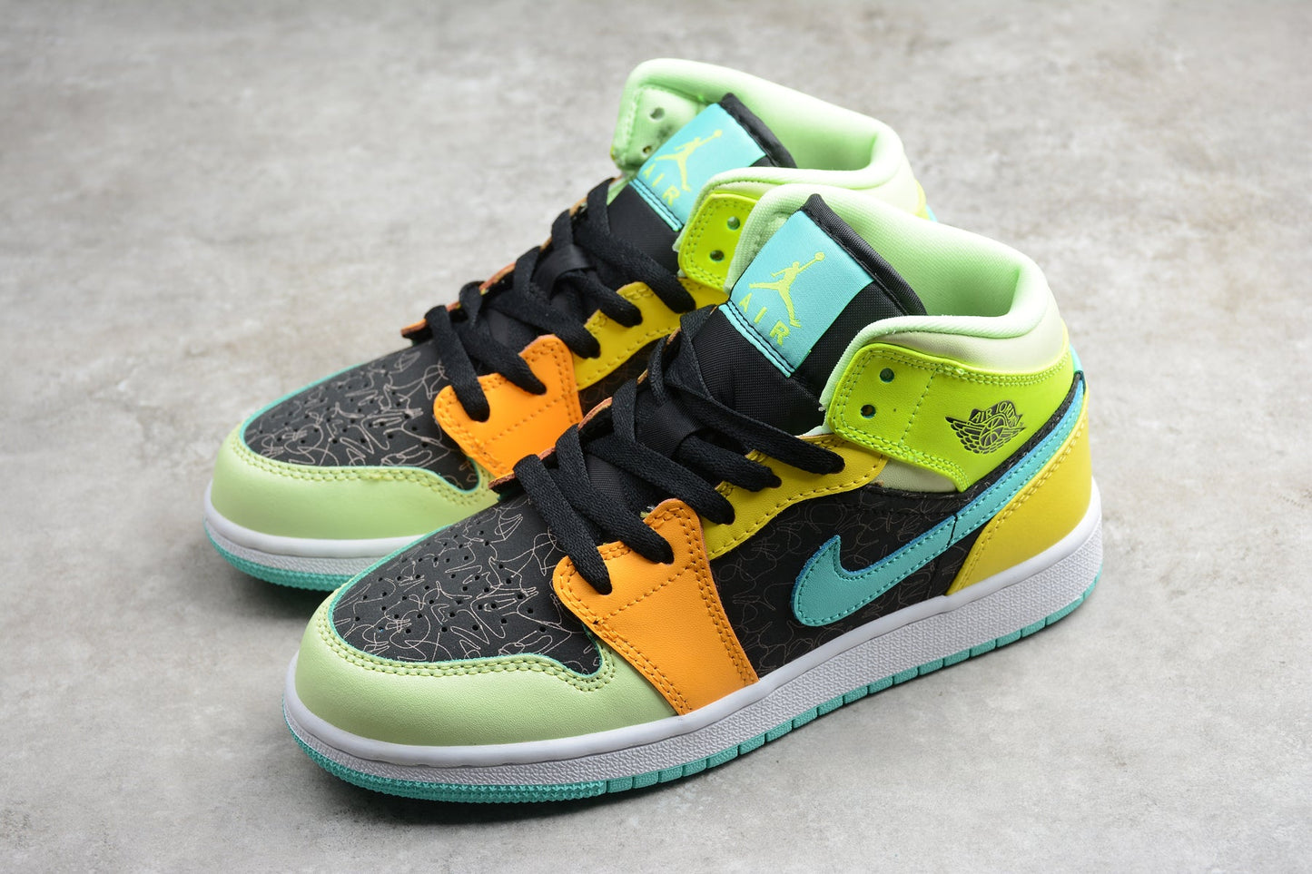 Nike Air Jordan 1 Mid SE GS "Clover Aurora Green"