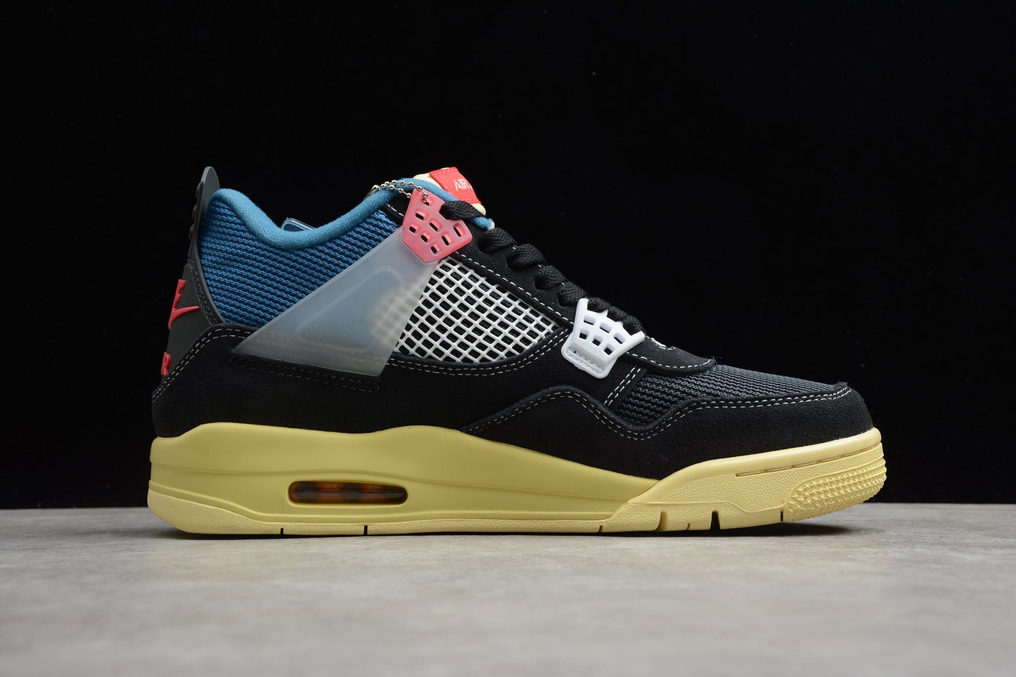 Union LA x Air Jordan 4 “Off Noir”
