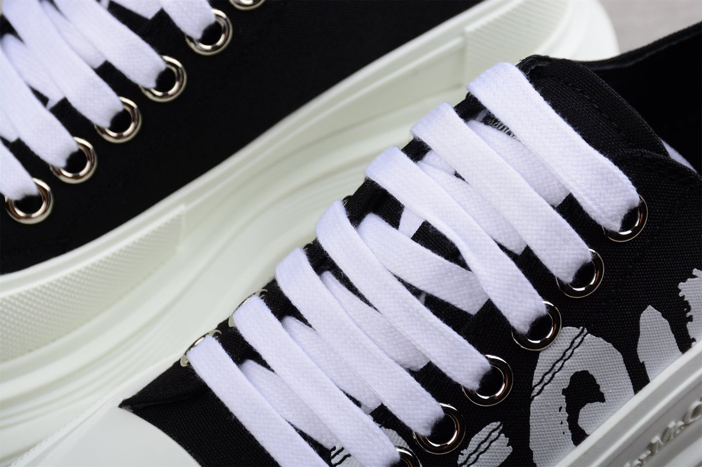 Alexander McQueen Tread Slick Low Lace-Up – Canvas Graffiti Black/White
