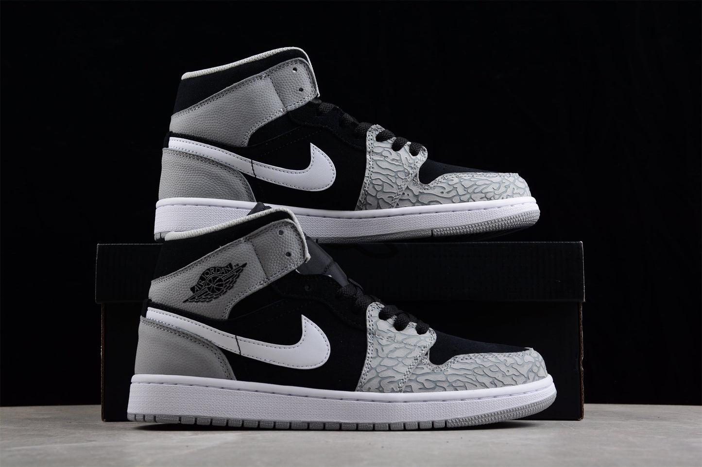 Air Jordan 1 Mid SE "Elephant Toe"
