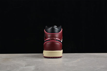 Air Jordan 1 Mid SE Bordeaux Sneakers