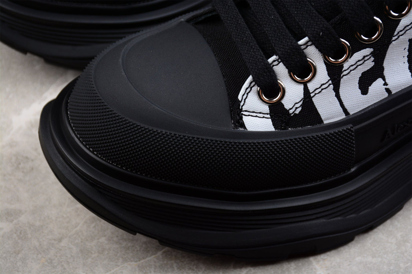 Alexander McQueen Tread Slick Low Lace-Up in Canvas Graffiti Black