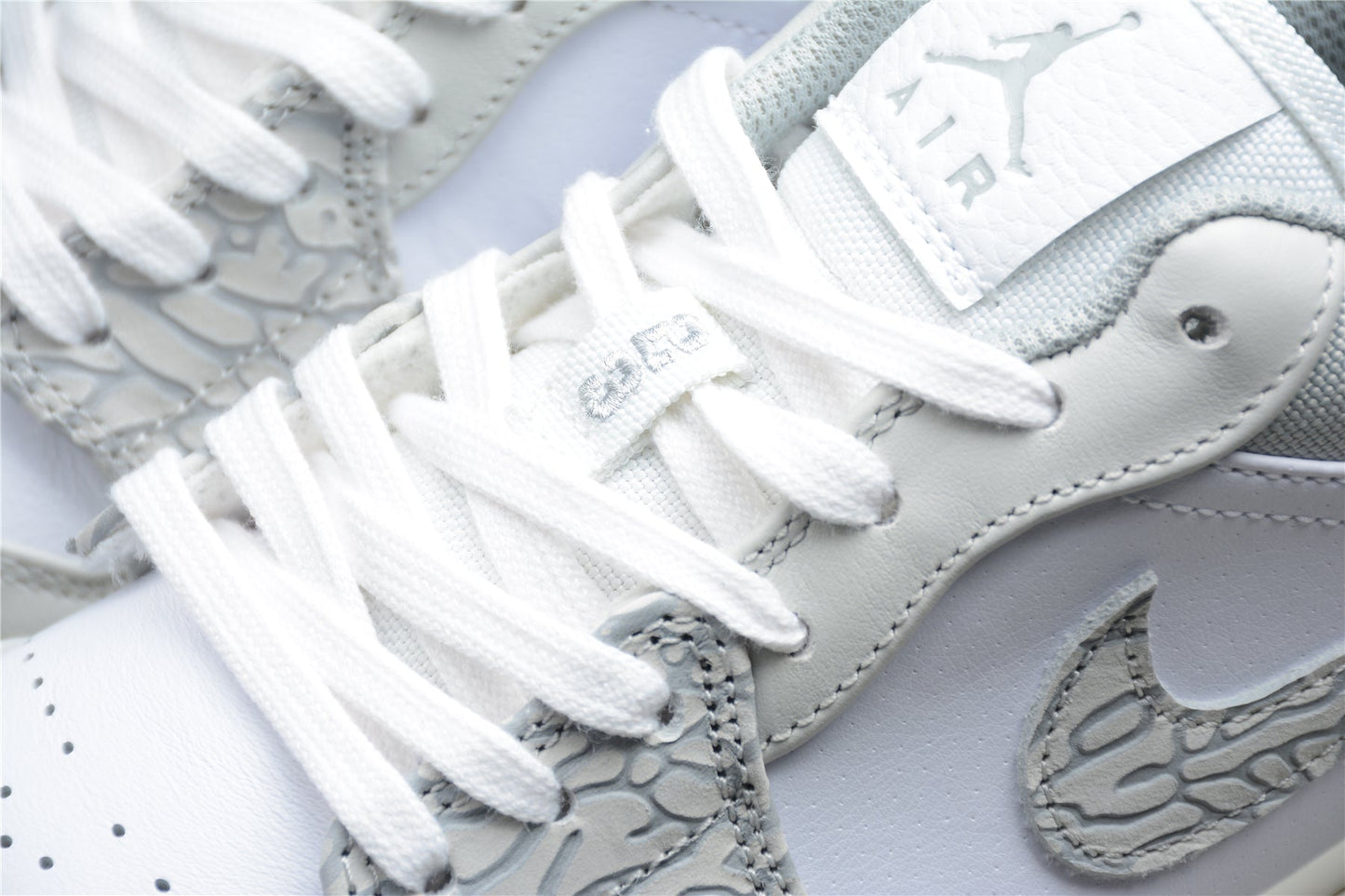 Air Jordan 1 Low “Berlin Grey”
