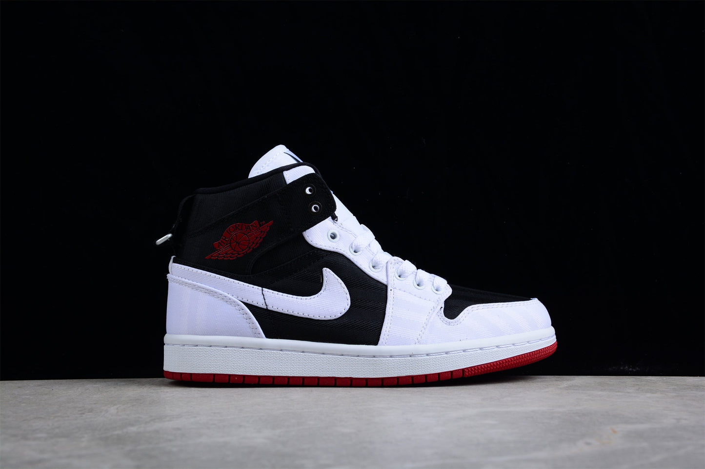 Air Jordan 1 Mid SE "Utility Black White Gym Red"