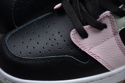 Nike Air Jordan 1 Mid Glow In The Dark GS Sneakers