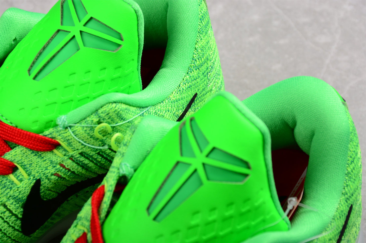Nike Kobe 10 Elite 'Grinch' ID