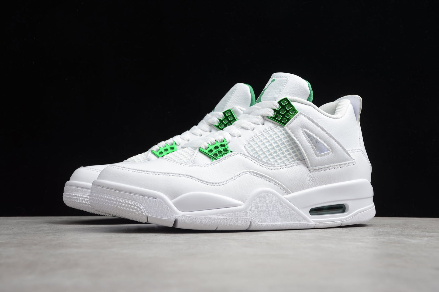 Air Jordan 4 Retro "Metallic Green"