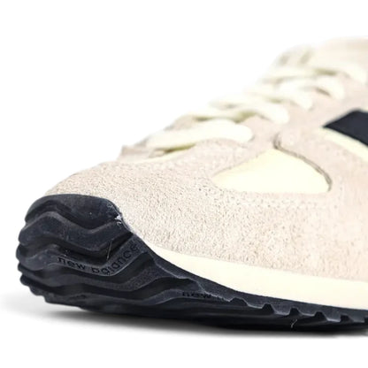 New Balance 471 Sea Salt Tea Green Sneakers
