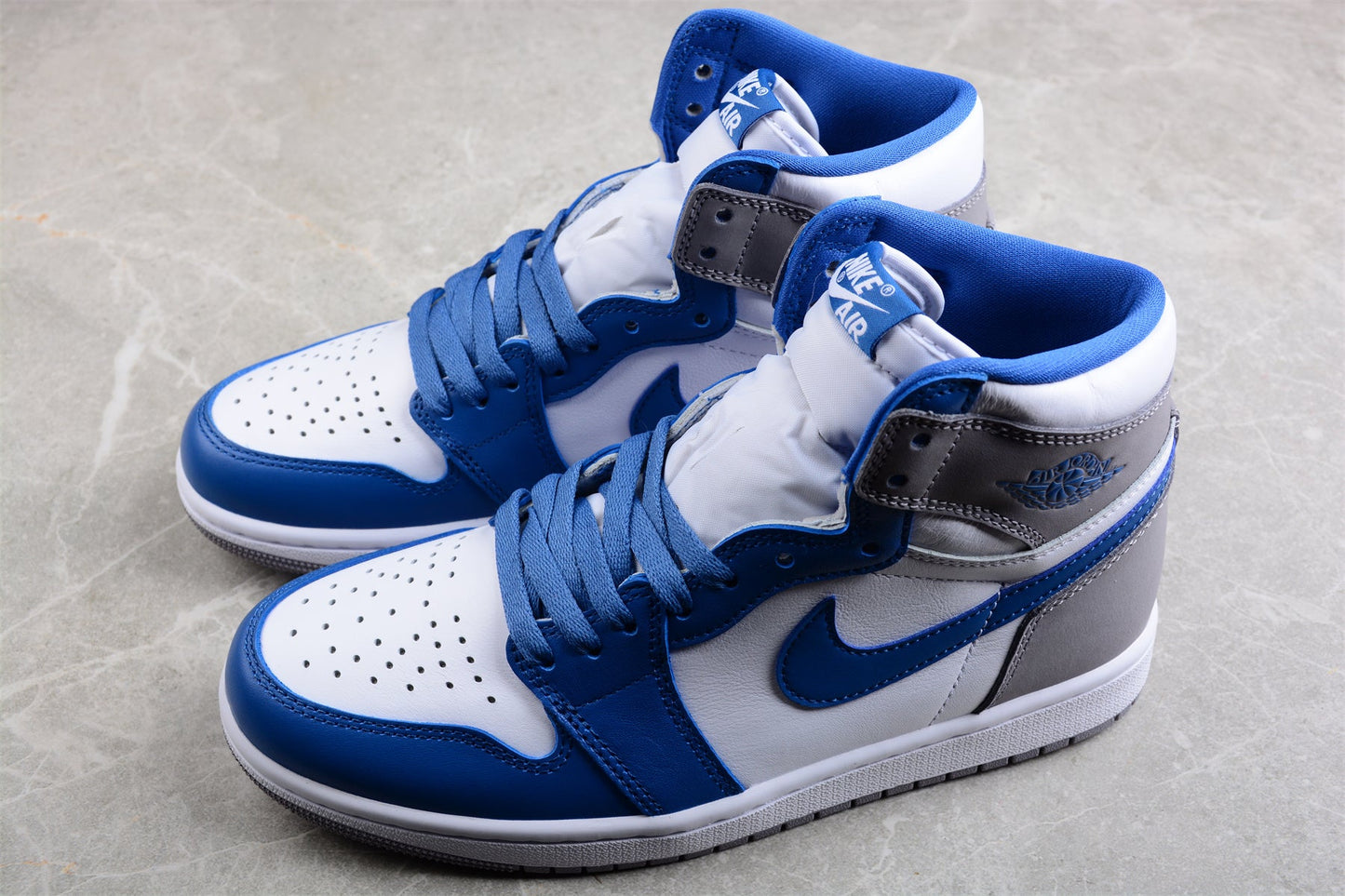Air Jordan 1 High OG "True Blue"