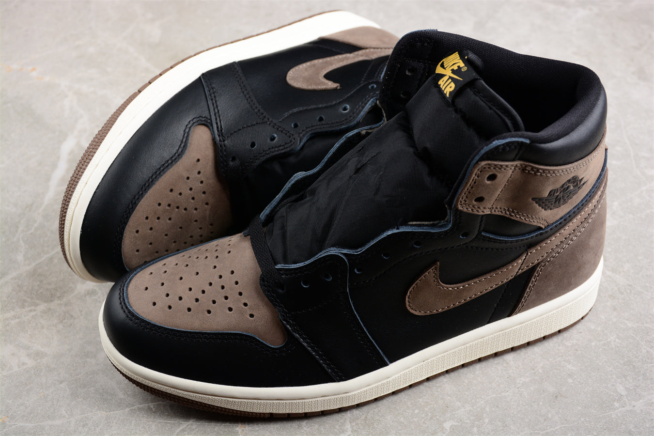 Air Jordan 1 Retro High OG "Palomino"
