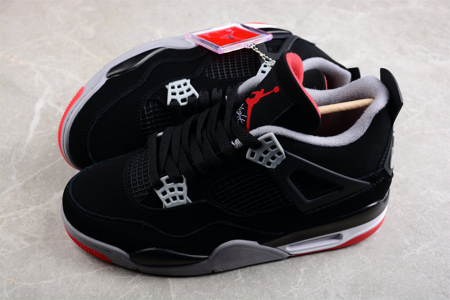 Air Jordan 4 "Bred"