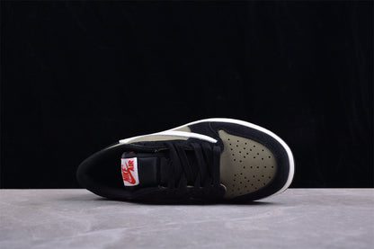 Travis Scott x Air Jordan 1 Low OG Olive Sneakers