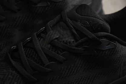 Hoka One One Clifton 9 Triple Black