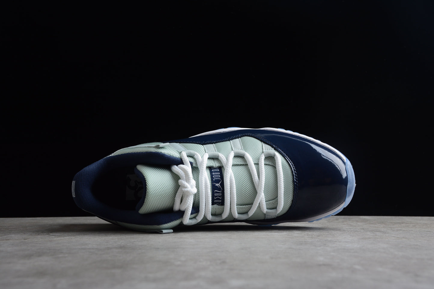 Air Jordan 11 Retro Low “Georgetown”