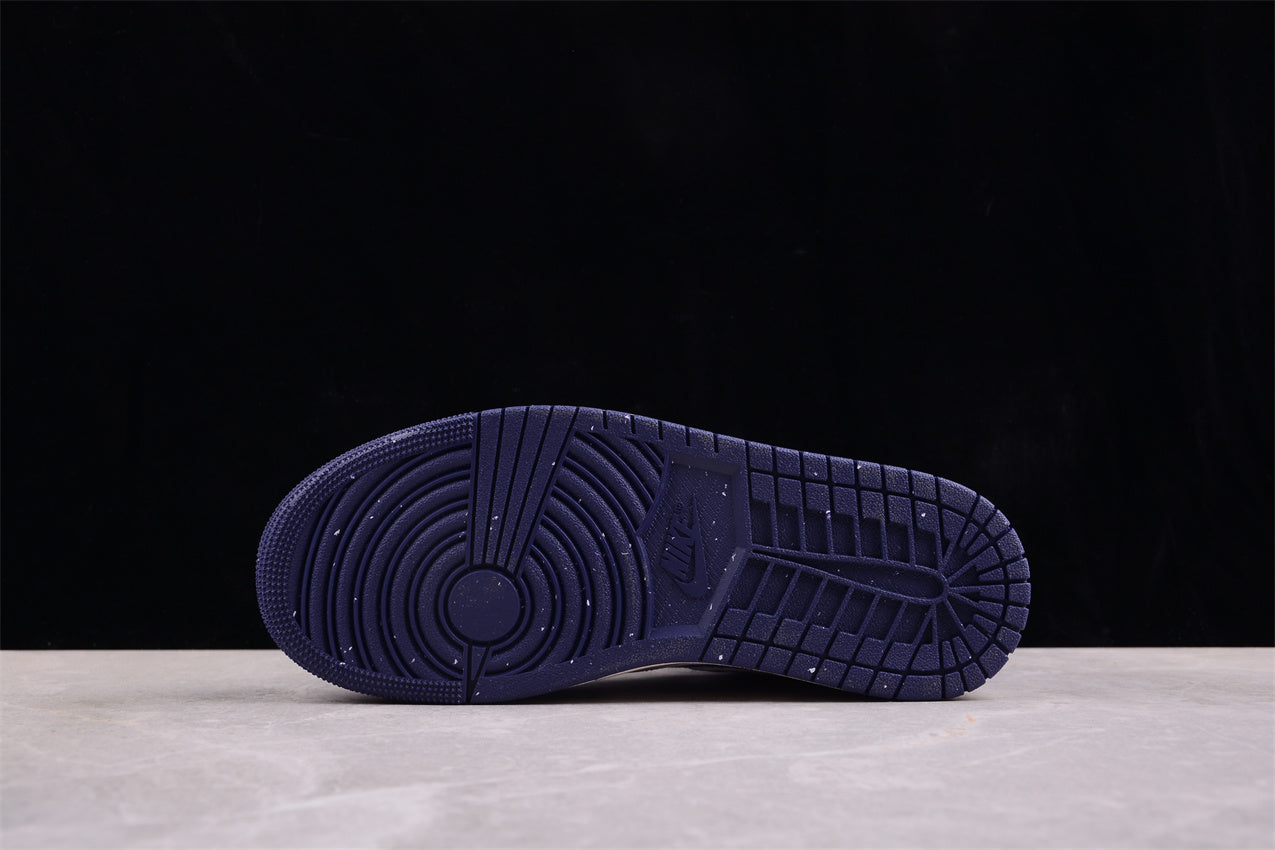 Air Jordan 1 Mid SE "Sky J Purple" (W)
