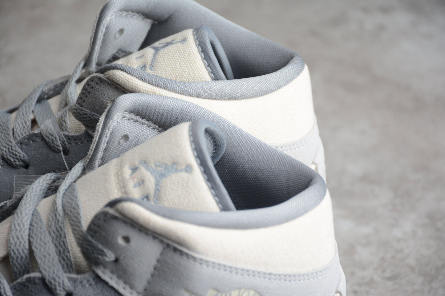 Nike Air Jordan 1 Mid SE ‘Coconut Milk’ Particle Grey